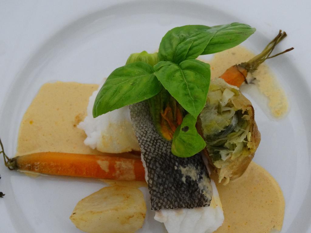 Hotel Restaurant L Echo Du Lac جوراردُميه المظهر الخارجي الصورة